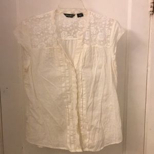 Eddie Bauer sleeveless top. Off white. L. GUC